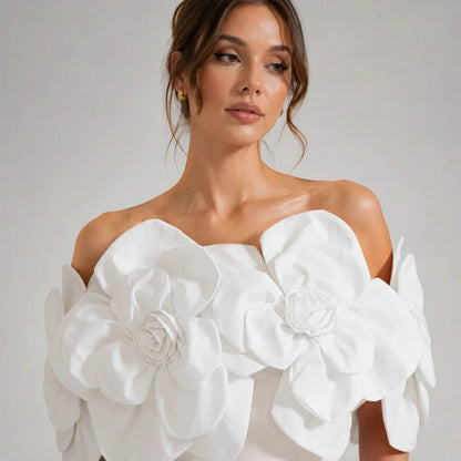 Robe midi épaules dénudées à détails floraux