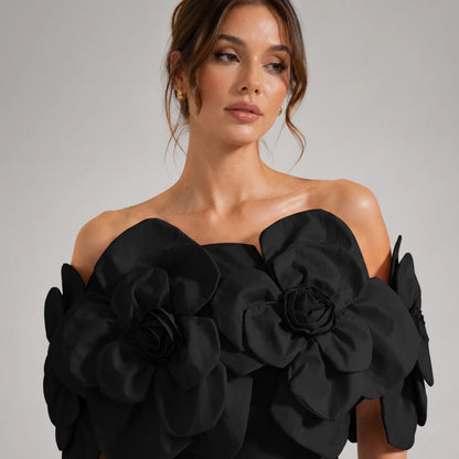 Robe midi épaules dénudées à détails floraux