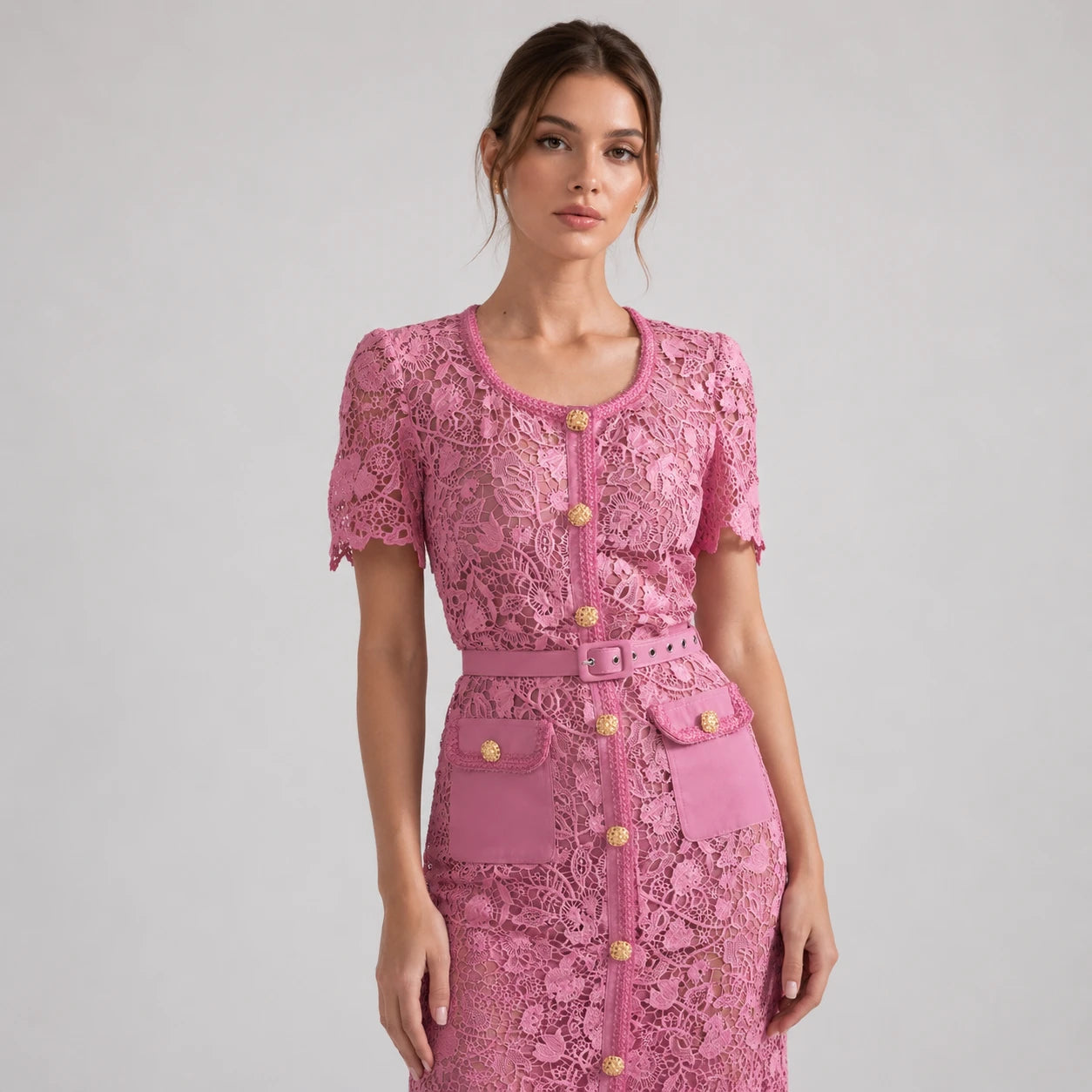 Robe midi en dentelle à manches courtes — Rose